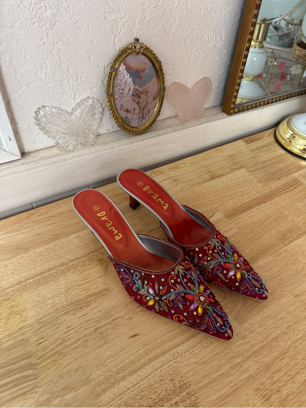 2000s Drama Beaded Pointed Toe Kitten Heels Size 9 Y2K Jewel Embellished Whimsy - Picture 13 of 15